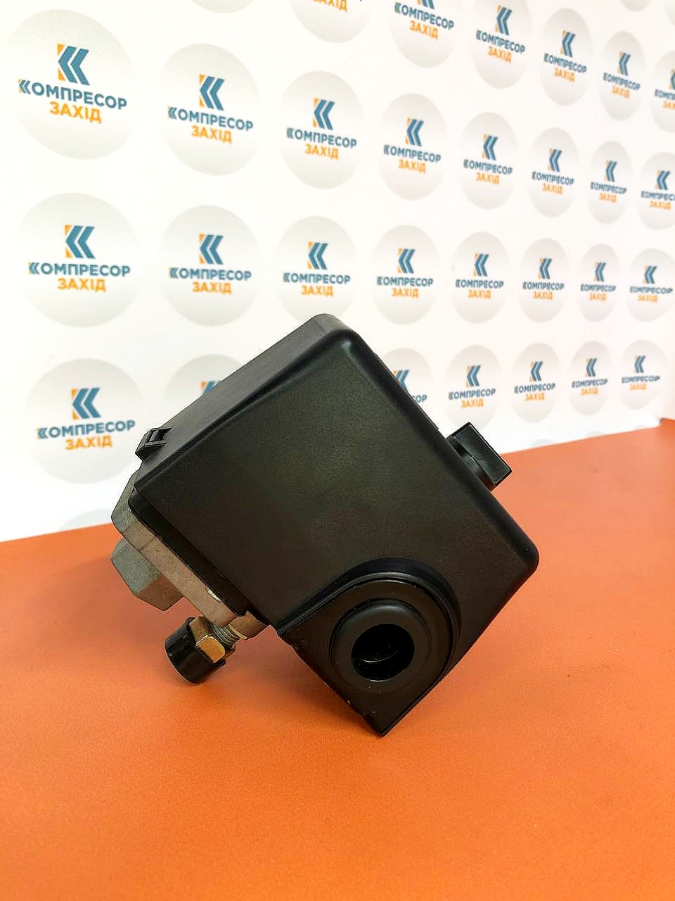 presostat-220V-1V-yakist.jpg