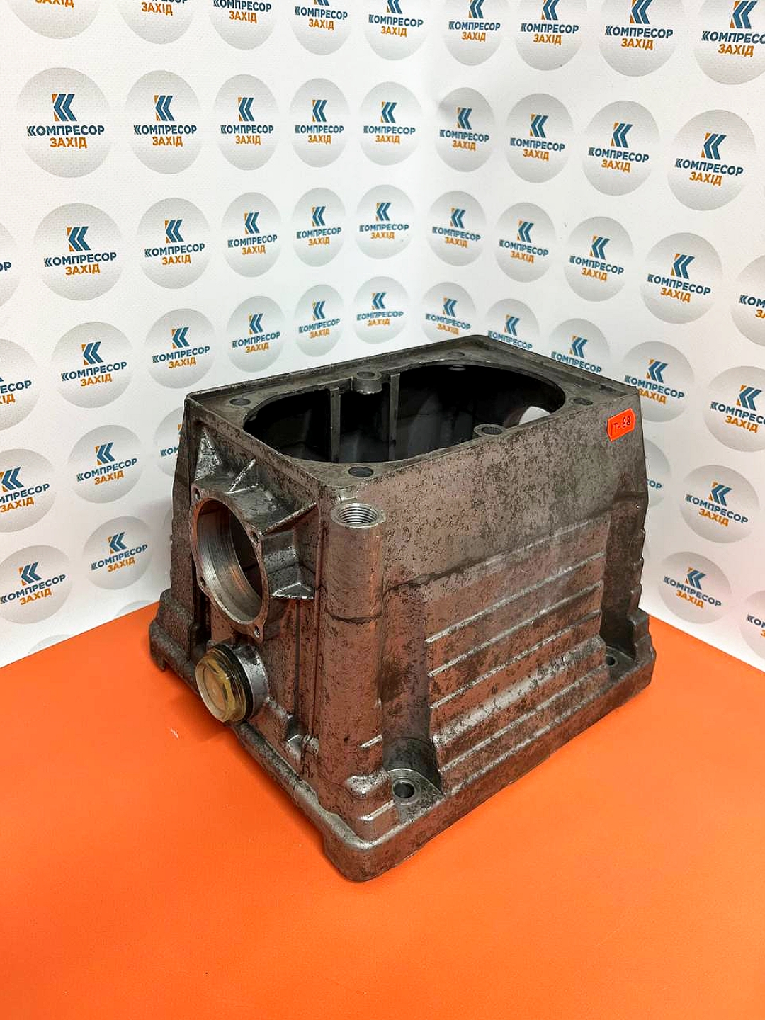 karter-B5900-kompresor-zahid-kompresor-lviv-remont-kompresora-zapasni-chastyny-do-kospresora-remont-italiiskyi-kompresor.jpg