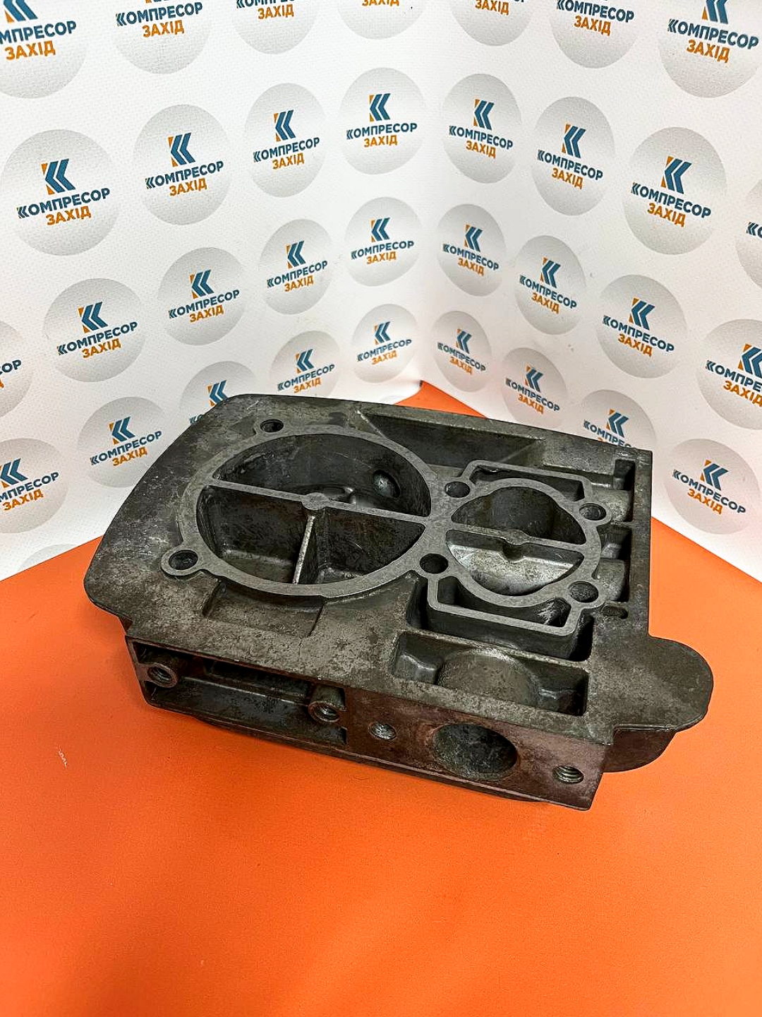kryshka-verkhnia-ABAC-B5900-kompresor-zahid-kompresor-lviv-remont-kompresora-zapasni-chastyny-do-kospresora-italiiskyi-kompresor-italy.jpg